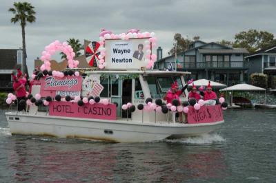 g4/57/566457/3/59623612.DiscoBayDBYCBoatParadeBK0406259.jpg