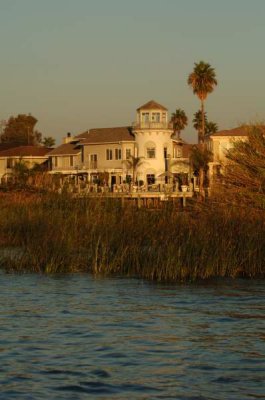 Disco Bay Scenics Houses Lido Bay 5