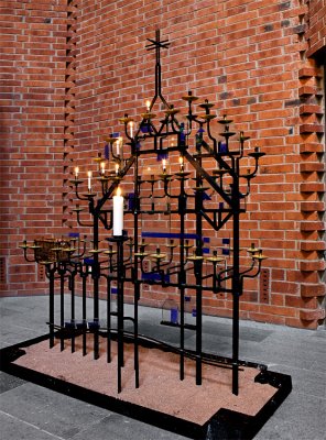Ljusbraren i Kista kyrka