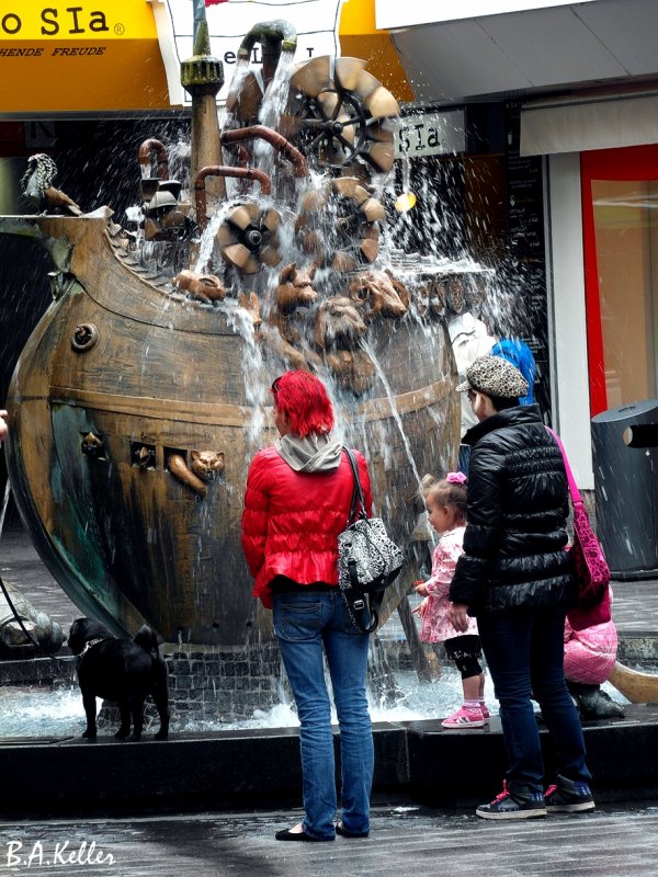 Lhr-Center Brunnen