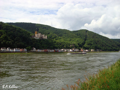 Mittelrheintal mit Schlo Stolzenfels