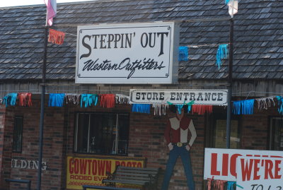 Steppin' Out - Western Outfitters -