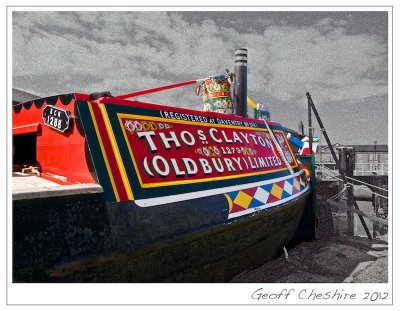 Historic Narrowboat at Ellesmere Port boat museum (4)