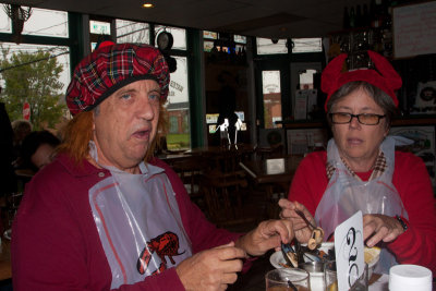 Entertainment At Dinner2
