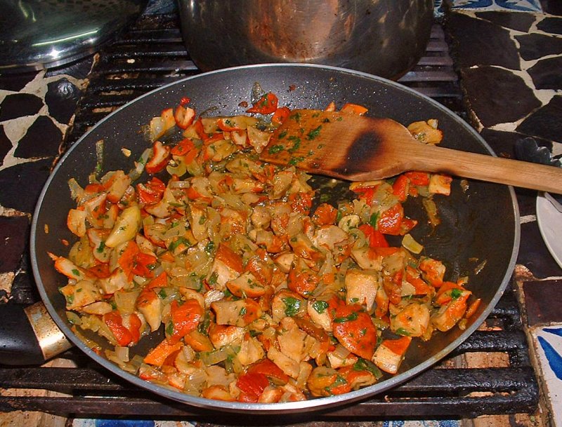 Skillet of Trompas de Puerco Setas