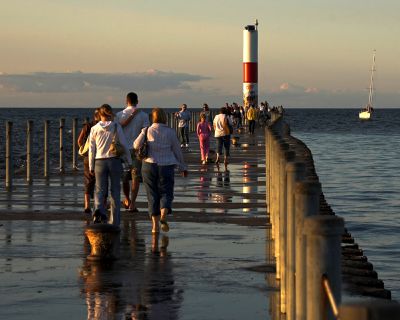 pier walking