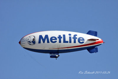 MetLife passing Mead Gardens,Winter Park,Fl heading to Orlando.