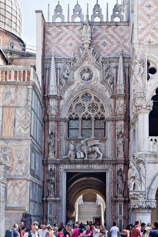 Entrance to Doges Palace