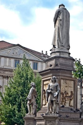 Leonardo facing La Scala