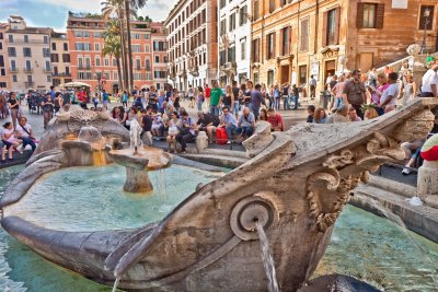 Fountain of the Old Boat