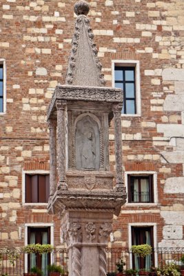 Colonna Antica