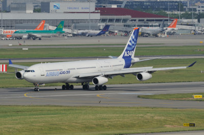 Airbus Industries Airbus A340-300 F-WWAI