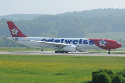 Edelweiss Airbus A330-300 HB-JHQ