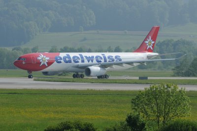 Edelweiss Airbus A330-300 HB-JHQ