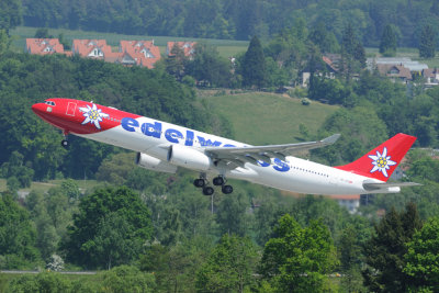 Edelweiss Airbus A330-300 HB-JHQ