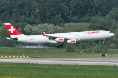 Swiss Airbus A340-300 HB-JME  