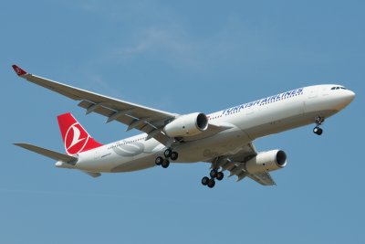 Turkish Airlines Airbus A330-300 TC-JNN