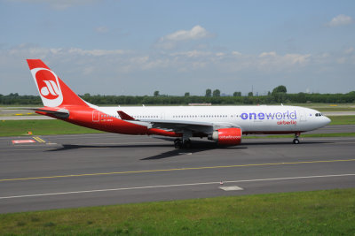 Air Berlin Airbus A330-200 D-ABXA Oneworld