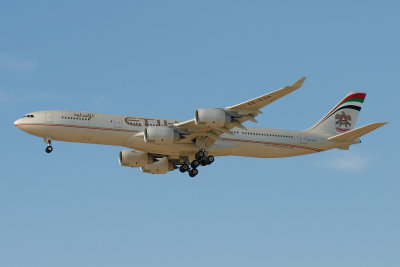 Etihad Airways  A340-500  A6-EHA