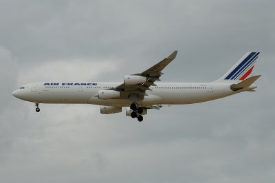 Air France  Airbus A340-300   F-GLZS