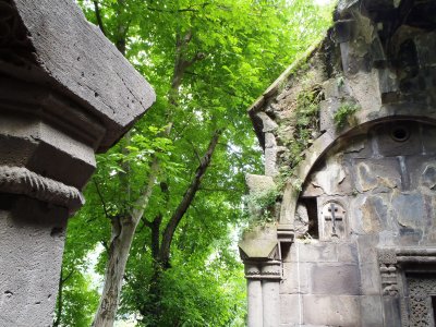 Pillar and roof