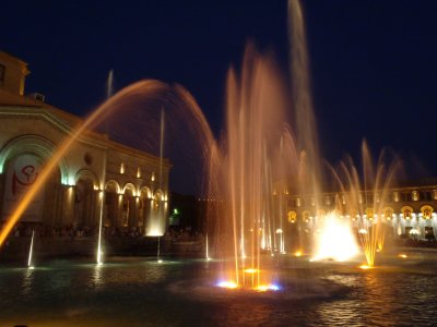 Dancing fountains