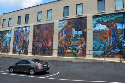 Mural on Park St in the Vista