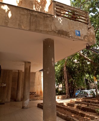 P4301234_pillar_800.jpg