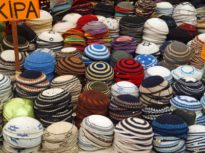 P5201479_kippot.jpg