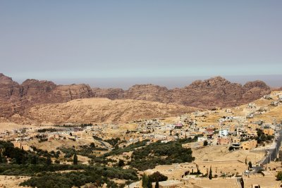 The road down to Petra