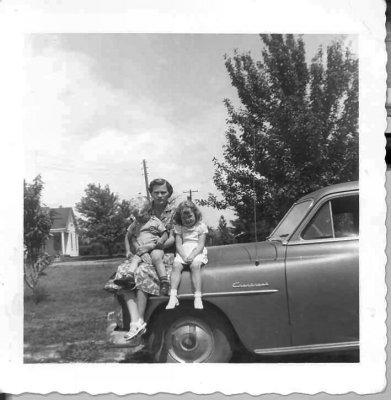 Mother, Ray, Diane on car.jpg