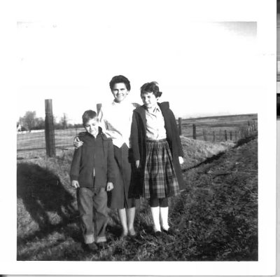 Ray, Diane & Mother, 1960-61.jpg