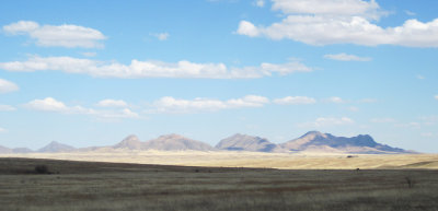 Mustang Mountains from just north of Sonoita