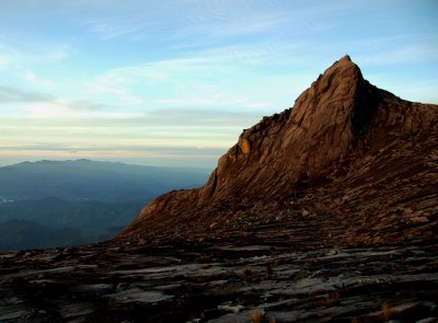 (3929M+) South Peak, seen at platform.