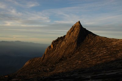 (3929M+) South Peak, seen at platform.