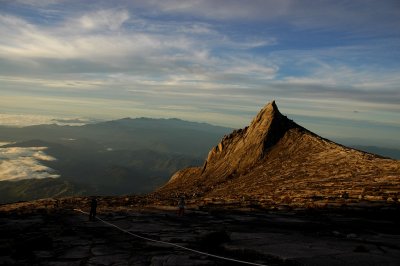 (3929M+) South Peak, seen at platform.