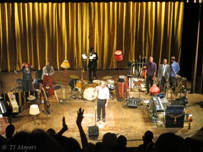 Hugh Laurie & The Copper Bottom Band