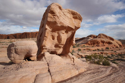 Between Rainbow Vista and White Domes