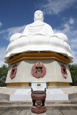 Nha Trang, Long Son Pagoda