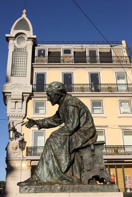 Chiado, Antnio Ribeiro (poet) statue