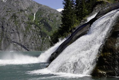 Tracy Arm Fjord, a waterfall