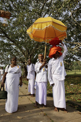 Anuradhapura, on the way to Sri Maha Bodhi