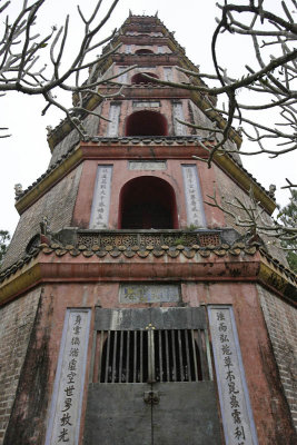 Hu, Thien Mu Pagoda