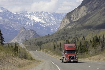 The road near Matanuska Glacier