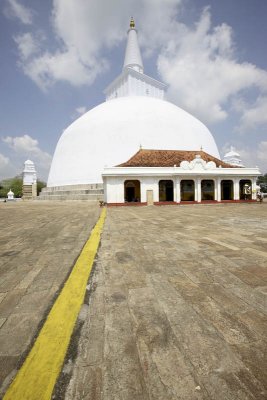 Anuradhapura, Ruvanvalisaya Dagoba