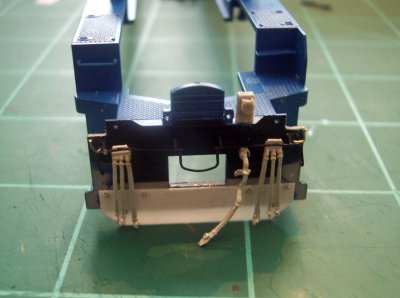 Break away pilot plate from .010 styrene, DW #AH-302 drop elbow air line, DW #MU-266 actuating hoses and DA #1505 MU stand