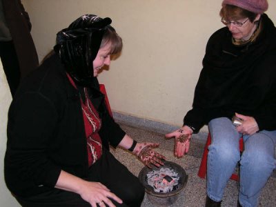 Bake the Henna to set the Dye