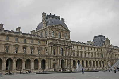 4922 Louvre