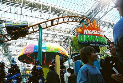 THE AMUSEMENT AND WATER PARK IN THE CENTER OF THE MALL IS A GREAT PLACE TO LEAVE THE KIDS