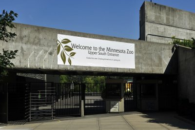 THE ENTRANCE TO THE NEW MINNEAPOLIS ZOO